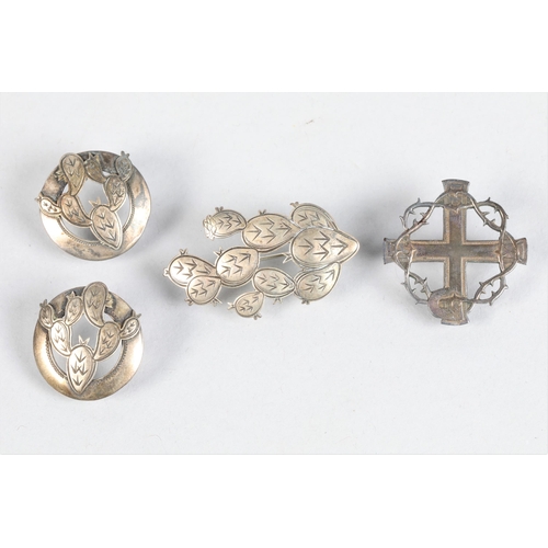 68 - Pair of Sterling silver earrings and matching brooch; together a silver brooch; 19.3g gross weight