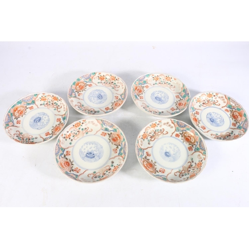391 - Set of six Japanese Imari decorated dishes with floral decoration, 16cm diameter.