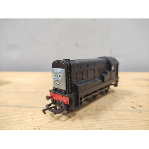 69 - Hornby OO Gauge Thomas and Friends 'Devious Diesel' R9050.