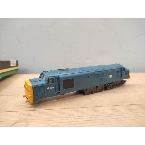 83 - Carton of Tri-ang R751 BR diesel locomotives for parts. (a/f).