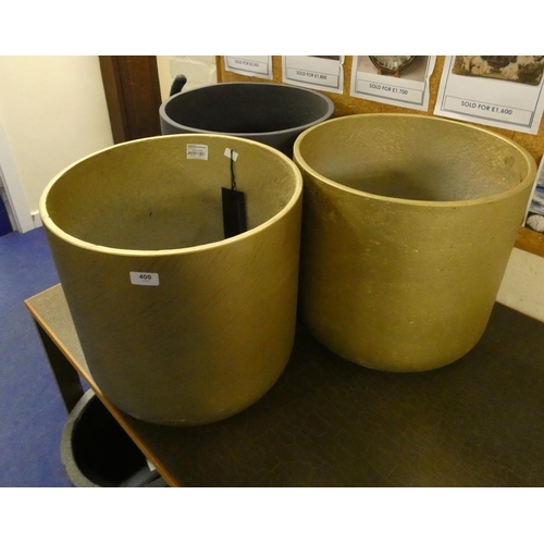 400 - Three large indoor plant pots 