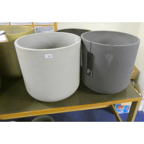 401 - Three large indoor plant pots.