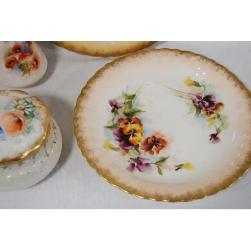 242 - Set of four Nautilus Porcelain fruit plates (Possil Pottery, Glasgow) decorated with floral panels o... 