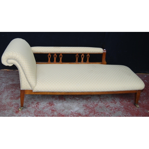 410 - Art Nouveau oak four-piece parlour suite comprising a chaise longue, armchair and two side chairs, u... 