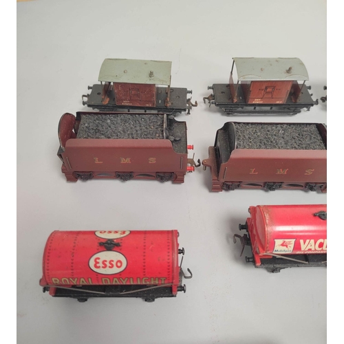 95 - Quantity of vintage Hornby OO gauge rolling stock to include a Mobil Petroleum Tank 32084, Esso 