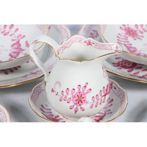 313 - Meissen porcelain eleven piece 226a/33 Indian Painting 2 (Indische Malerei 2) pink and white tea set... 