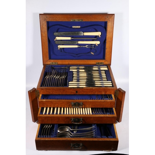 75 - William Lister and Sons of Newcastle-on-Tyne silver plated part set of flatware held in an oak three... 