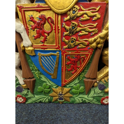 292 - Cast and painted metal plaque in the form of the Royal Scottish coat of arms, bears the mottos 'In D... 