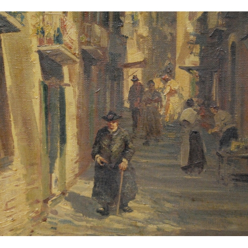 351 - R Pasini (Italian, 20th Century)Italian street sceneSigned, oil on canvas, 44.5cm x 29cm.... 