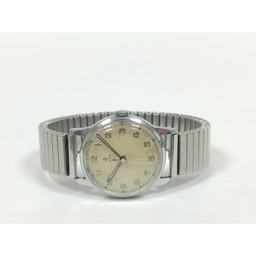 20 - Gents' Tudor watch, centre seconds, with chrome case and bracelet.
