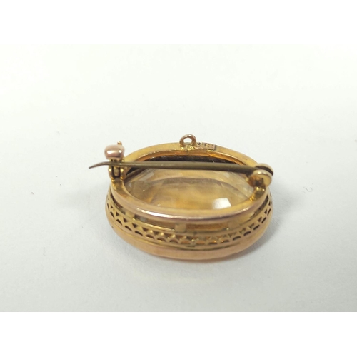40 - Victorian citrine oval brooch in gold '9ct' 23mm