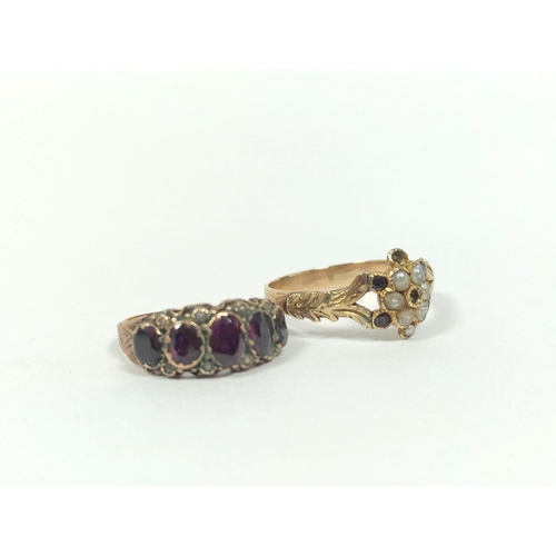 50 - Garnet five stone ring and another with pearls, in gold (2)