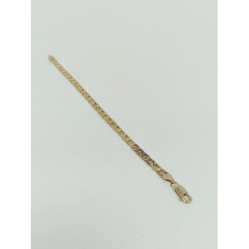 69 - 9ct gold necklet of filed curb pattern with matching bracelet 6.5g (2)