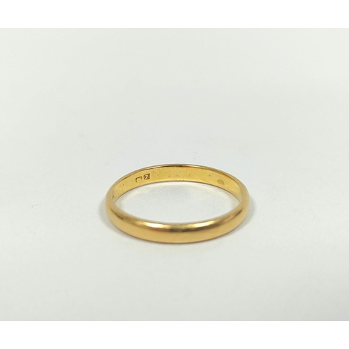 73 - Gold band ring, probably 22ct (3.2g) size 'R'