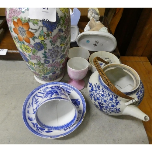 57 - Miscellaneous Oriental porcelain including vases etc.