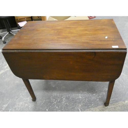 67 - Georgian mahogany drop leaf table with drawer. 