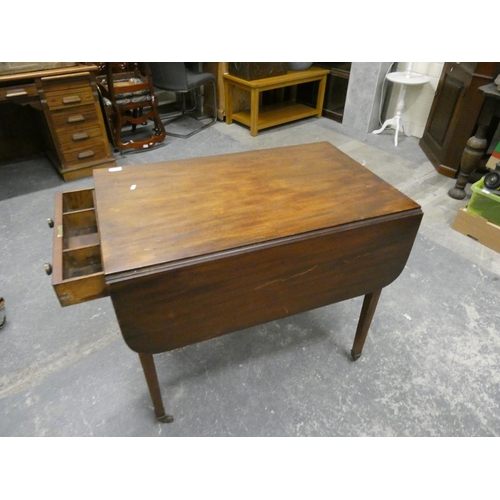 67 - Georgian mahogany drop leaf table with drawer. 