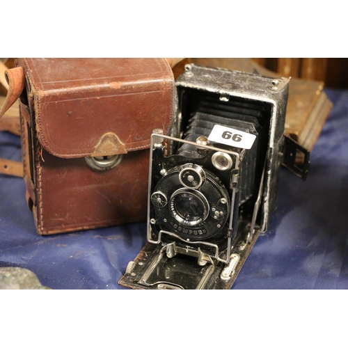 66 - Karl Zeiss Jena Compur folding bellows camera.