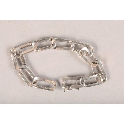 117 - Silver link bracelet; 24.2g gross weight