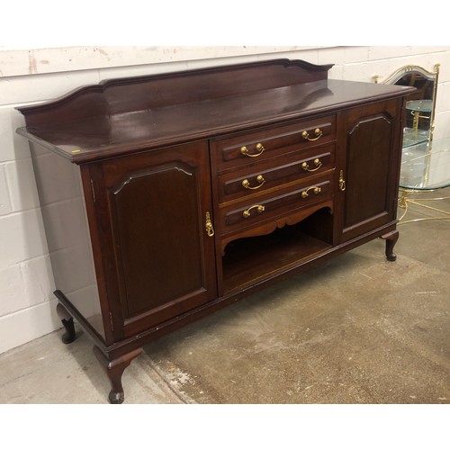 555 - Mahogany sideboard , 182 x 111 x 60 cm