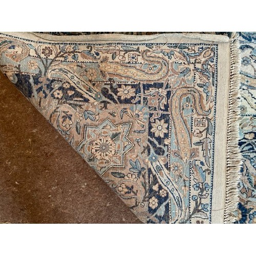 501 - Fine large Persian Kirman carpet with overall foliate decoration of palmettes and other motifs withi... 