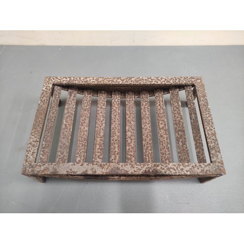 624 - Cast metal curved fire front and a dished grate bottom.  (2).