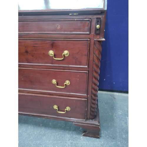 649 - 20th century mahogany bureau in the Georgian style, the fall front enclosing fitted interior above f... 