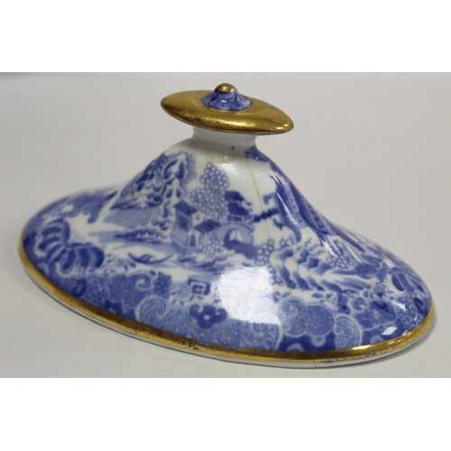 263 - Early 19th century Spode blue and white transfer decorated teaset in the new oval shape c.1810,  