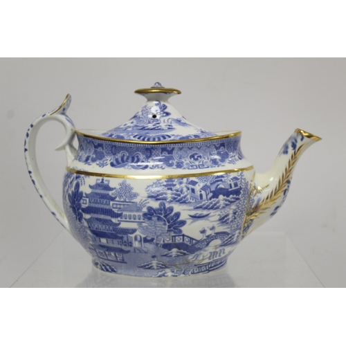 263 - Early 19th century Spode blue and white transfer decorated teaset in the new oval shape c.1810,  