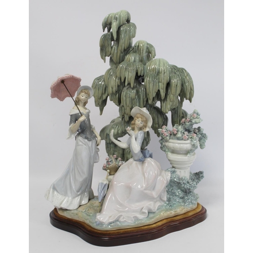 266 - Large Lladro porcelain figure group 