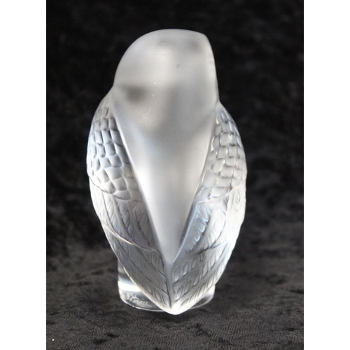 284 - Lalique glass paperweight, 'Chouette', in the form of an owl with circular base, etched mark Lalique... 