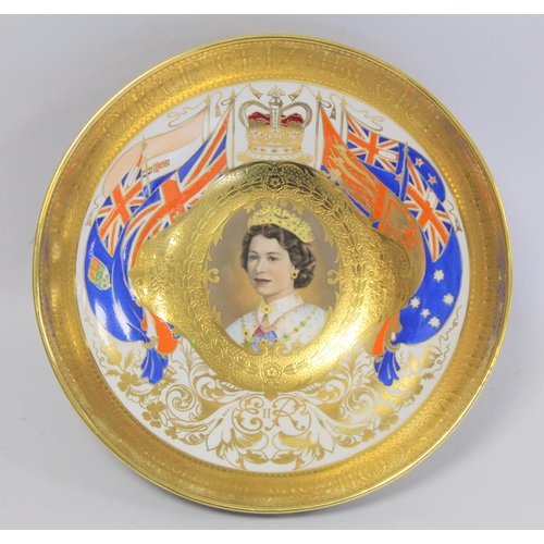 301 - Aynsley Queen Elizabeth II 1953 Coronation pedestal bowl with central portrait panel flanked by roya... 