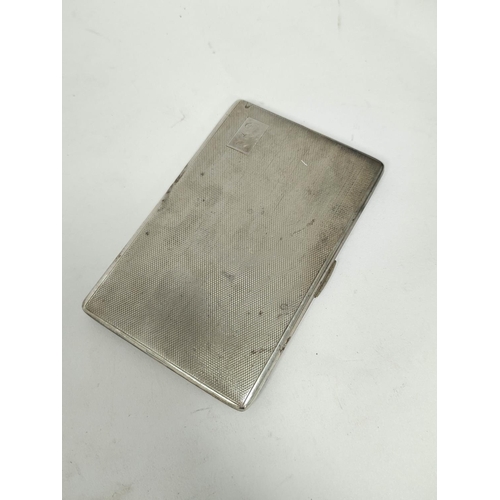 120 - Silver cigarette case, engine turned, 183g  and a similar e.p. box.