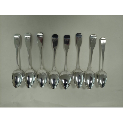 92 - Set of seven silver table spoons, Edinburgh 1817/18 and two others, London 1800 and 1860, 490g / 15&... 