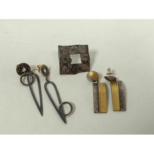 96 - Silver and gold square brooch, a pair of rectangular drop earrings, silver fronted with gold and ano... 