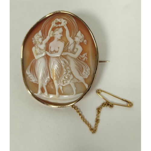 98 - Cameo brooch with The Three Graces in 9ct gold. 