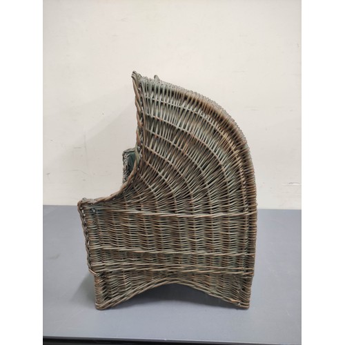 633 - Old wicker hooded dog basket, 45cm deep, 59cm wide.