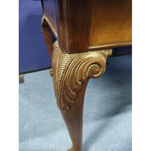 646 - Late 19th century large mahogany and walnut library table, the rectangular top with moulded edges an... 