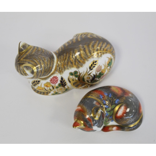 384 - Royal Crown Derby paperweight 