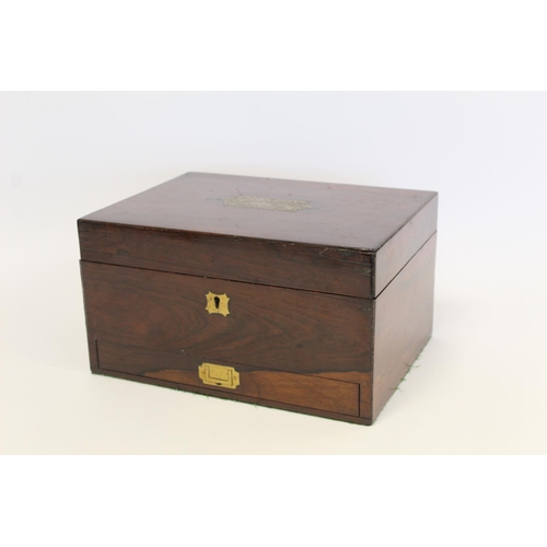 391 - Victorian rosewood lady's travelling toilet or vanity box with inlaid brass handle and escutcheon, f... 