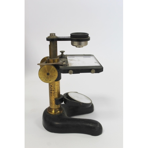 400 - Single lens dissecting microscope in brass and black japanned metal by E. Leitz Wetzlar for C. Baker... 