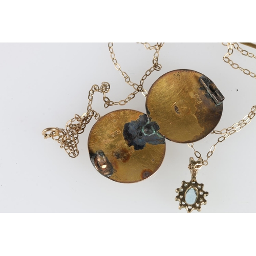 488 - 9k gold brooch formed from two buttons (?) 4cm diameter, and 9k gold chain with clear and blue stone... 