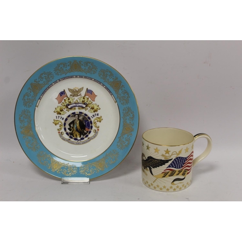 320 - Wedgwood commemorative one pint mug for the American Bicentennial of Independence, designed by Richa... 