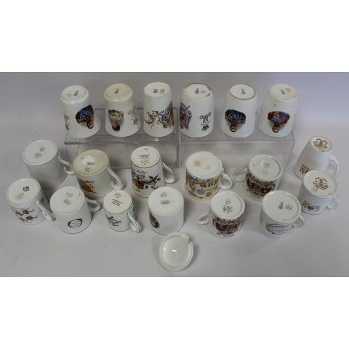 334 - Nineteen items of commemorative ware for King George V and Queen Mary's Coronation 1911 and Silver J... 