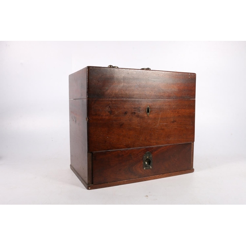 14B - Georgian hinge-top box, with single drawer having recessed handle, 24cm high.