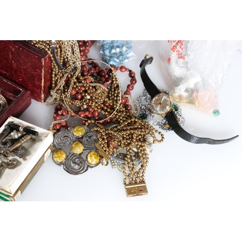 470 - Costume jewellery to include, rings, brooches, beads, also wristwatches, volunteer badges, etc.