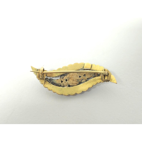 64A - Georgian gold and diamond brooch of waved pointed shape with nine rose diamonds and a border of pear... 