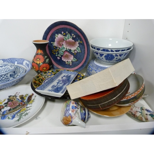 150 - Collection of Chinese and Japanese porcelain to include Imari plates, famille rose plates, bowls etc... 