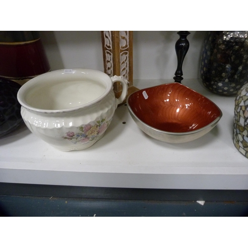 194 - Vases, candlestick, bowl, wooden candlestick and a chamber pot (one shelf).