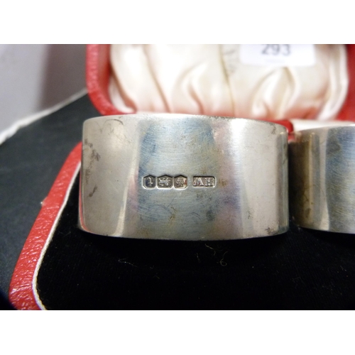 293 - Pair of silver napkin rings, hallmarks for Sheffield, 127.1g, cased.